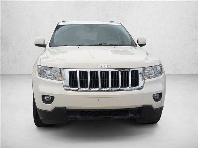 Used 2011 Jeep Grand Cherokee Laredo image 2