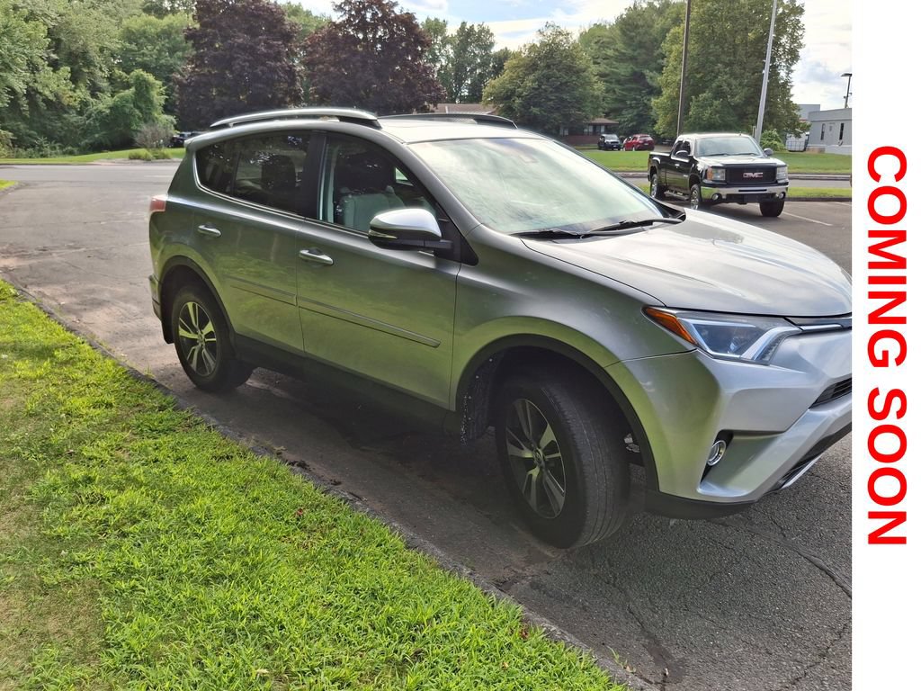 Used 2018 Toyota RAV4 XLE w/ Plus Extra Value Package AWD/4WD image 4