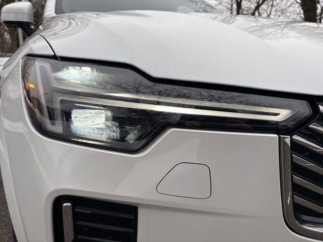 New 2026 Volvo XC90 B6 Plus w/ Protection Package Premier image 9