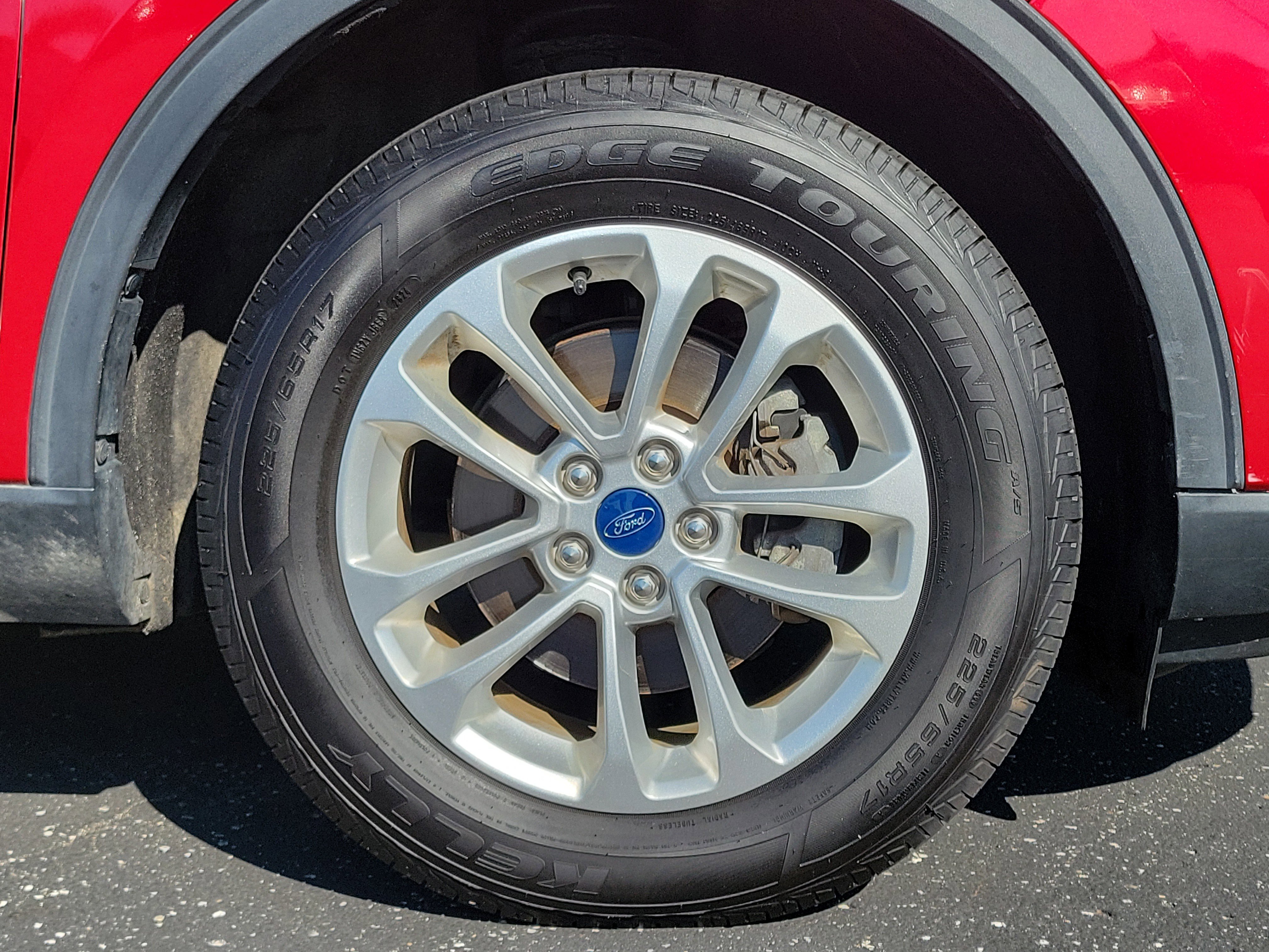 Used 2021 Ford Escape SE image 5