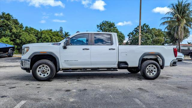 Used 2023 GMC Sierra 2500 Pro w/ Convenience Package image 3