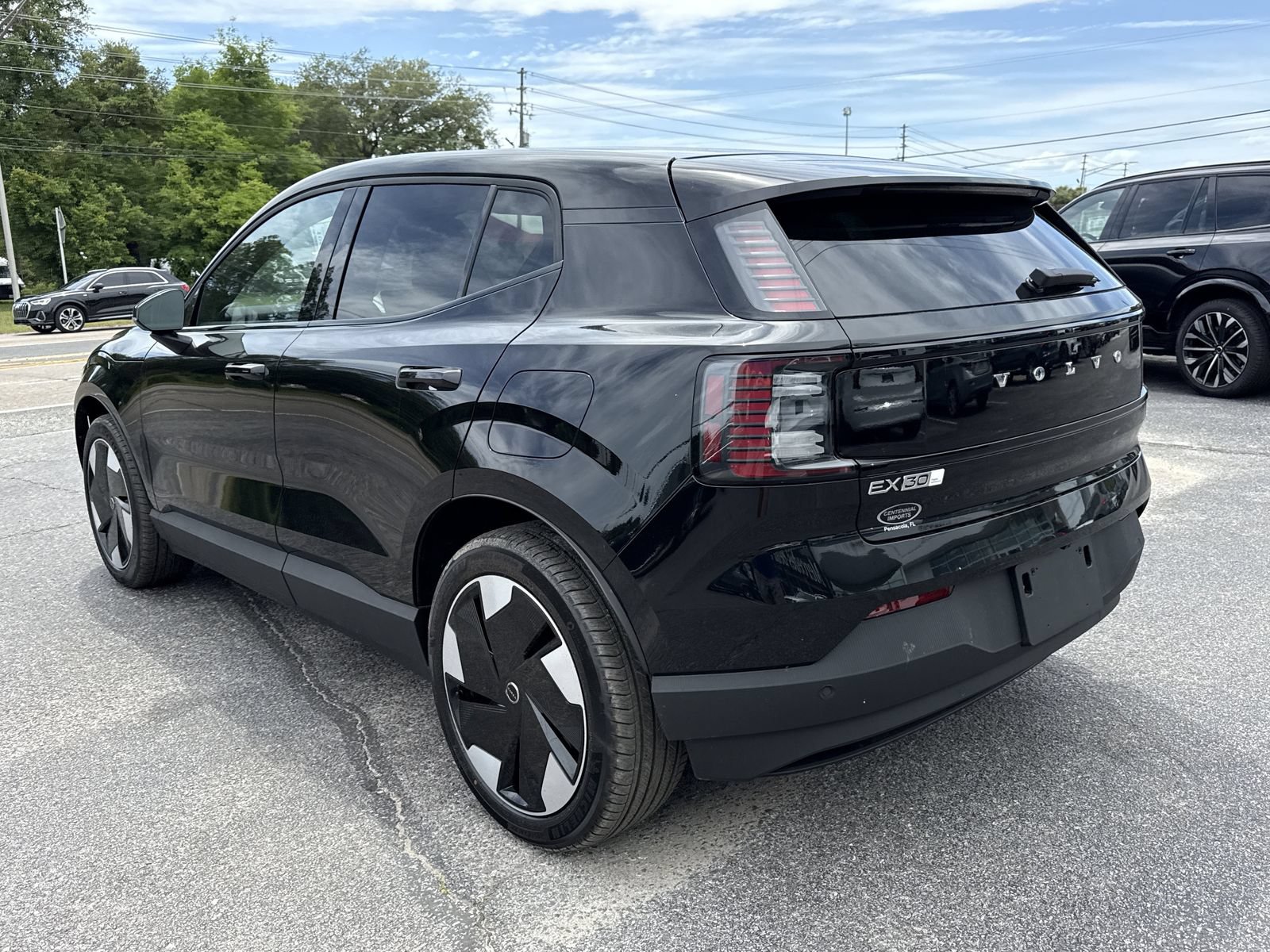 New 2026 Volvo EX30 Plus w/ Climate Package AWD/4WD image 3