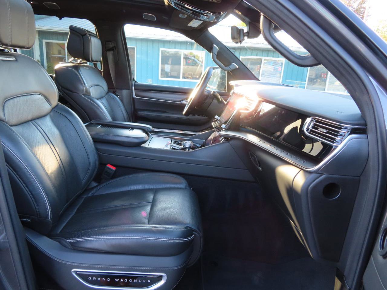 Used 2024 Jeep Grand Wagoneer L Series II w/ Quick Order Packagew 28T image 54