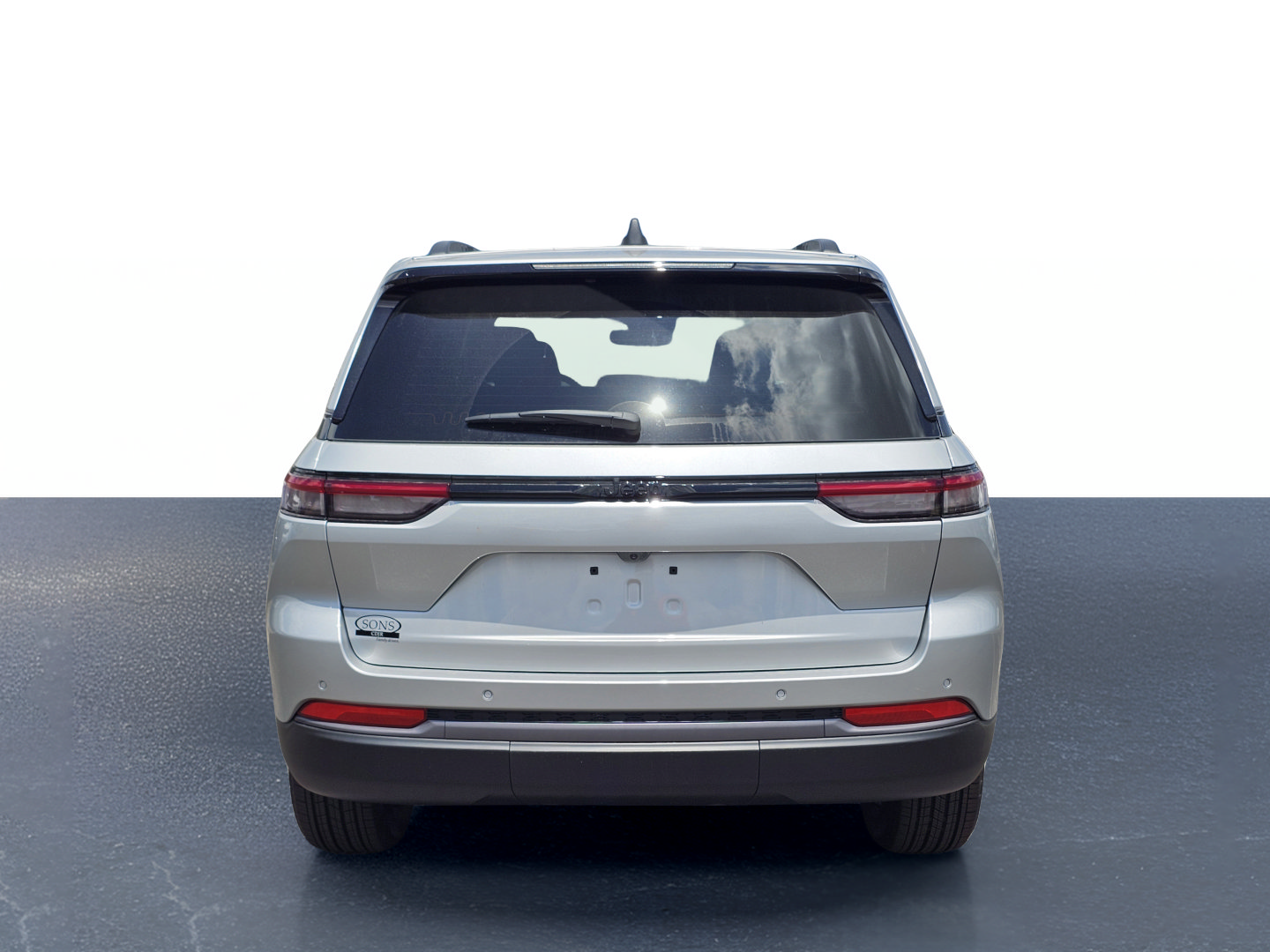 New 2026 Jeep Grand Cherokee Altitude RWD image 10