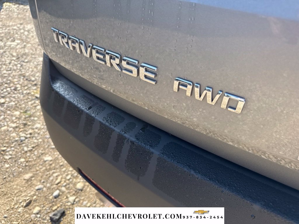 Used 2023 Chevrolet Traverse LT AWD/4WD image 35