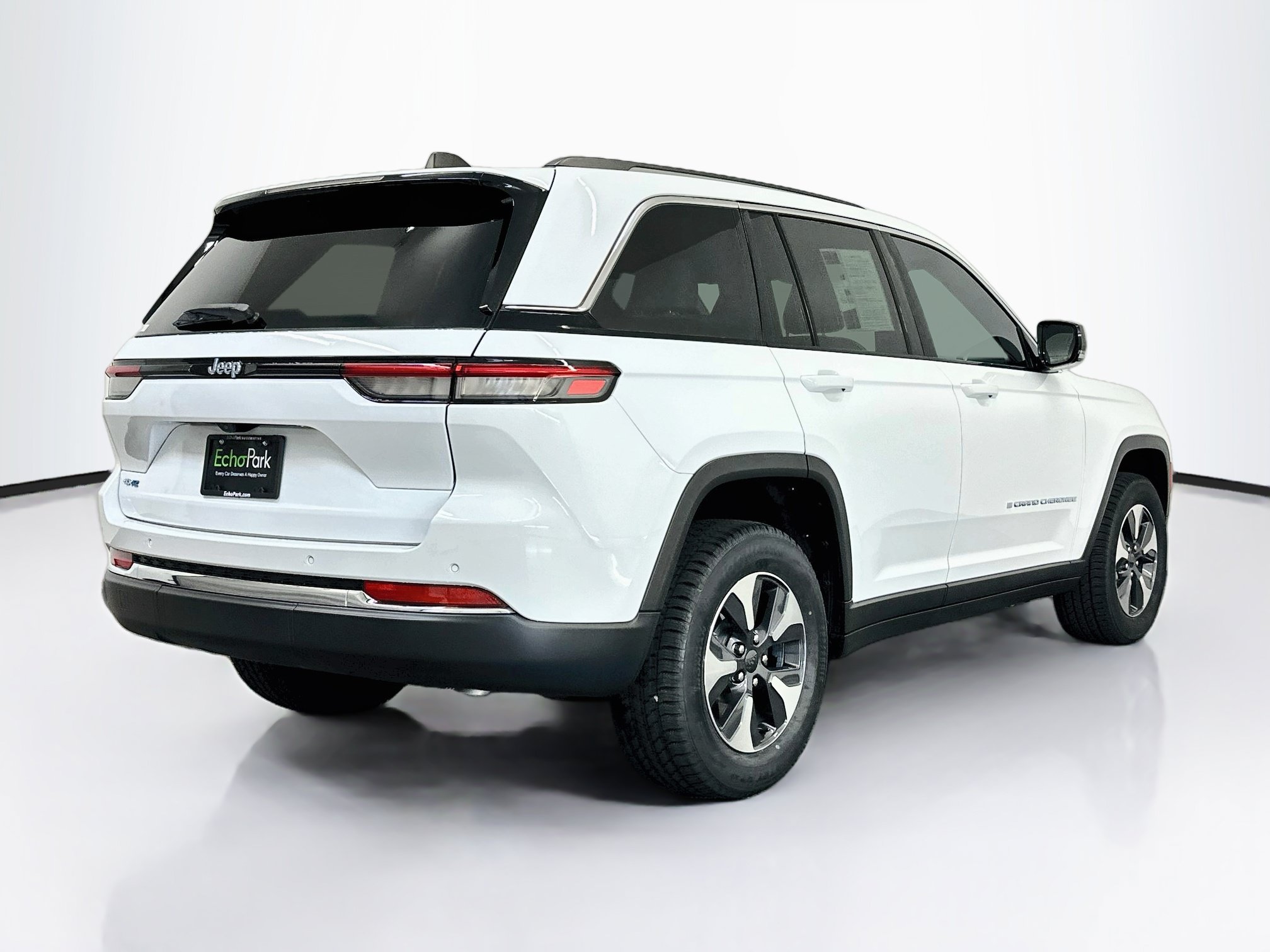 Used 2022 Jeep Grand Cherokee Limited 4xe AWD/4WD image 9