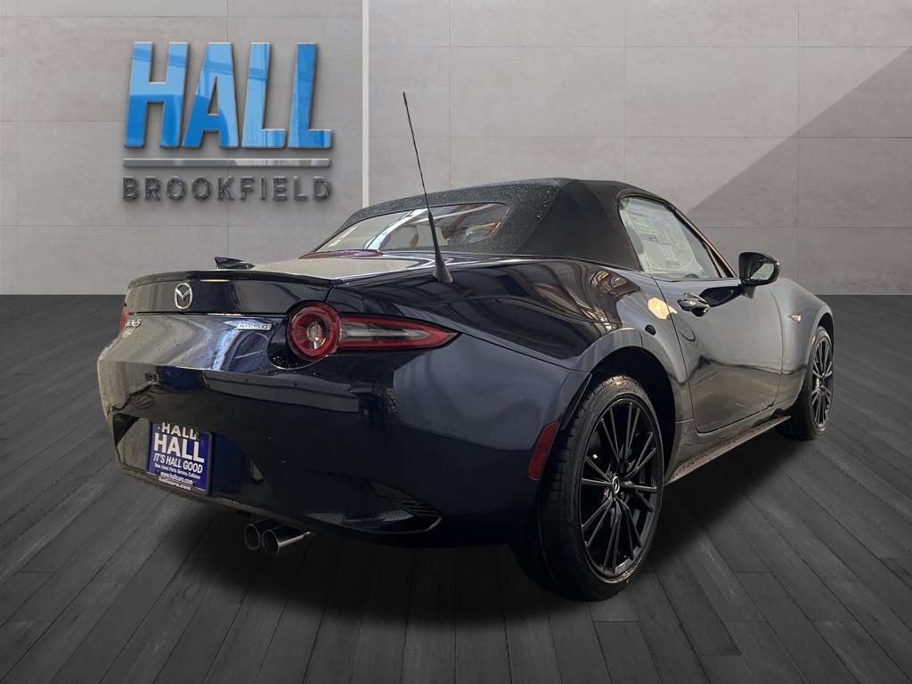 New 2026 MAZDA MX-5 Miata Club w/ Weather Package RWD image 5