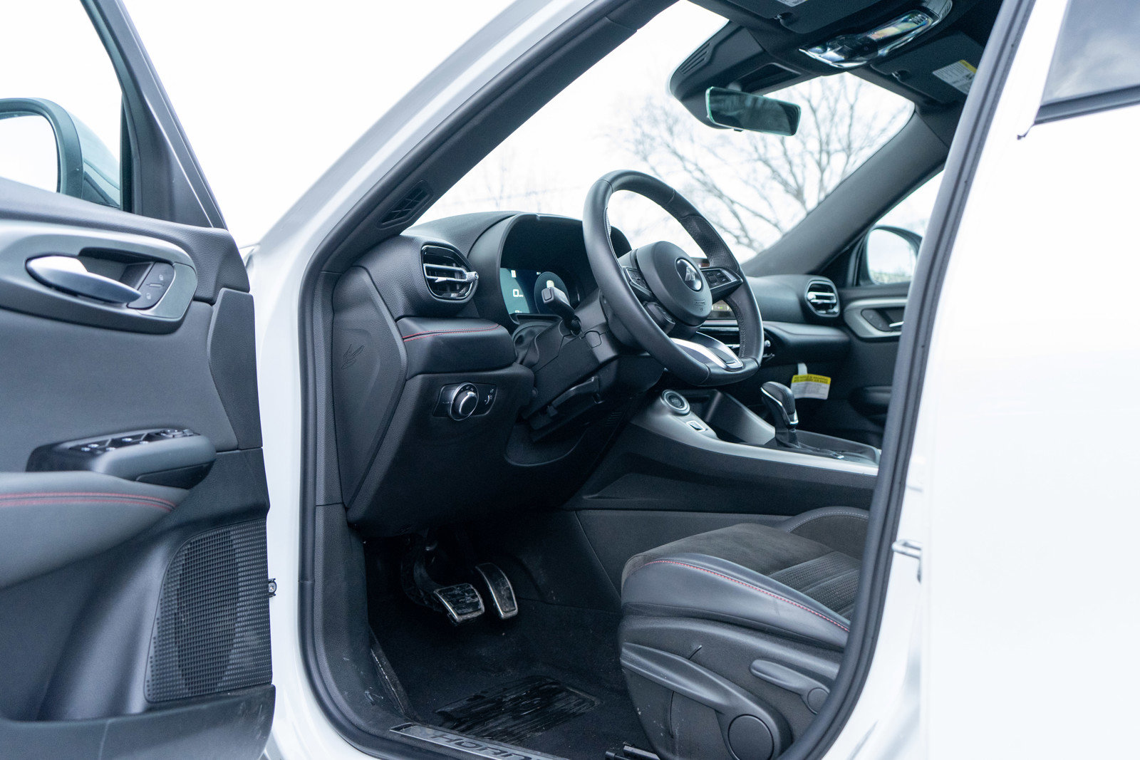Used 2024 Dodge Hornet GT image 13