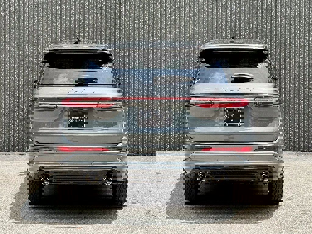 New 2025 Lincoln Corsair Grand Touring image 4