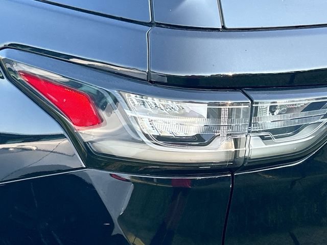 Used 2020 Chevrolet Traverse Premier w/ Redline Edition FWD image 8