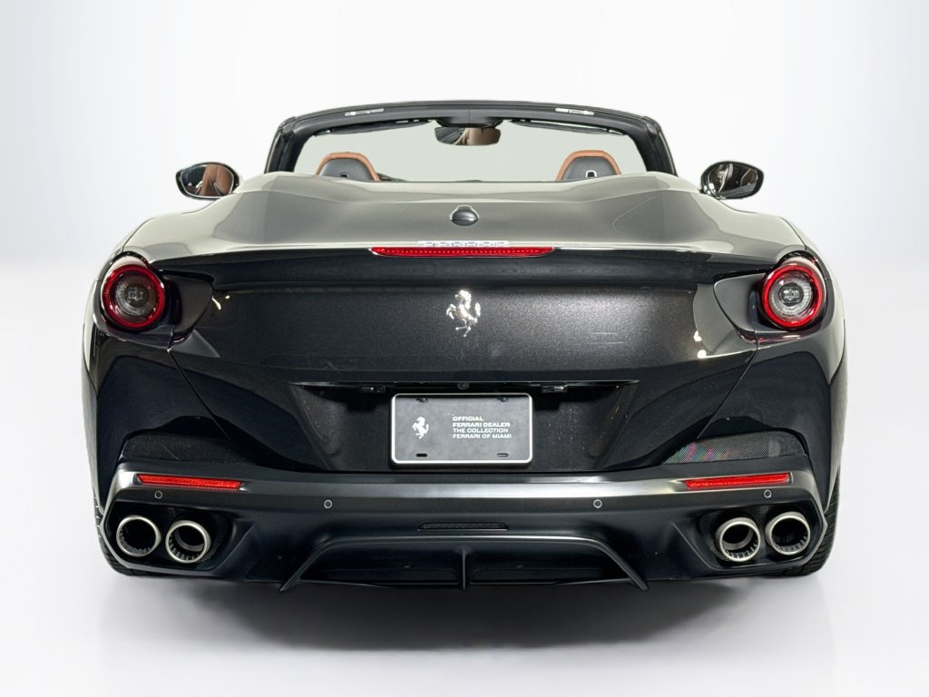 Used 2020 Ferrari Portofino RWD image 8