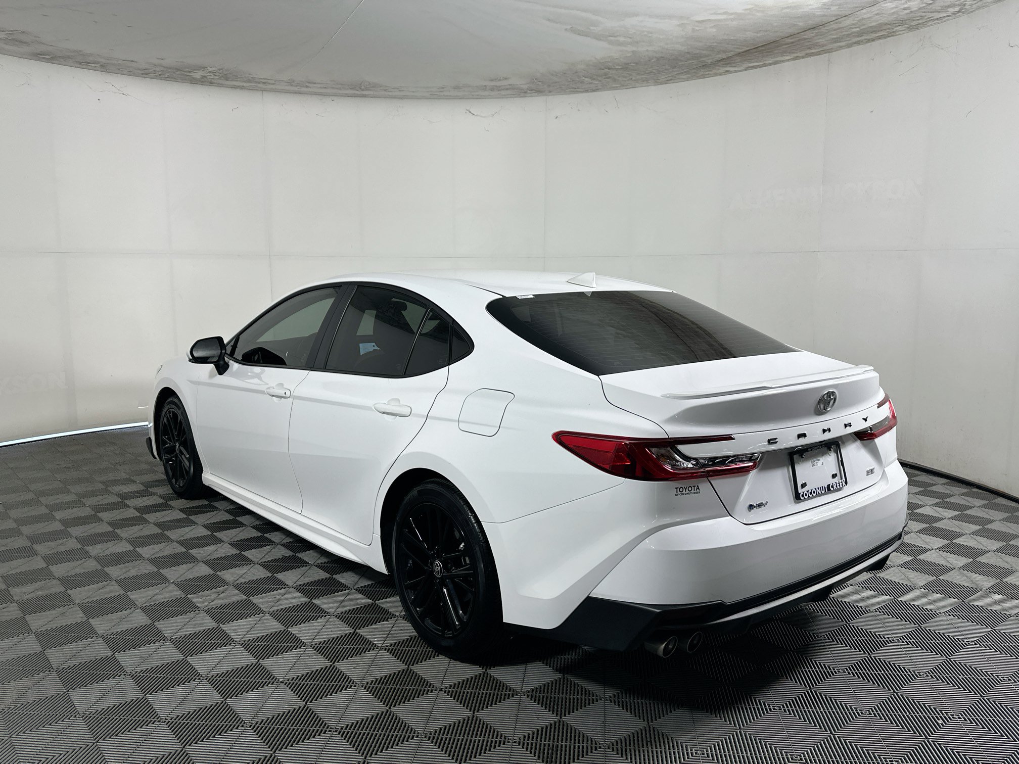 Certified 2026 Toyota Camry SE FWD image 5