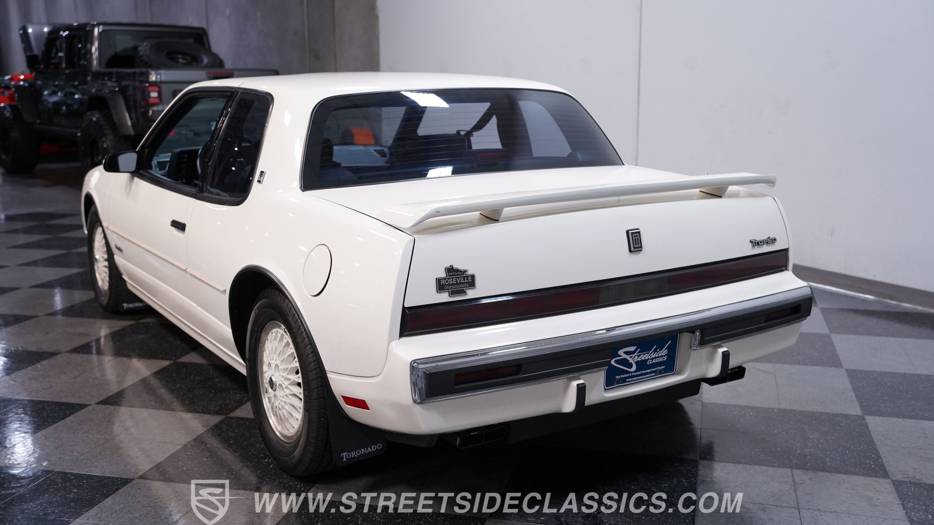 Used 1989 Oldsmobile Toronado Trofeo image 9