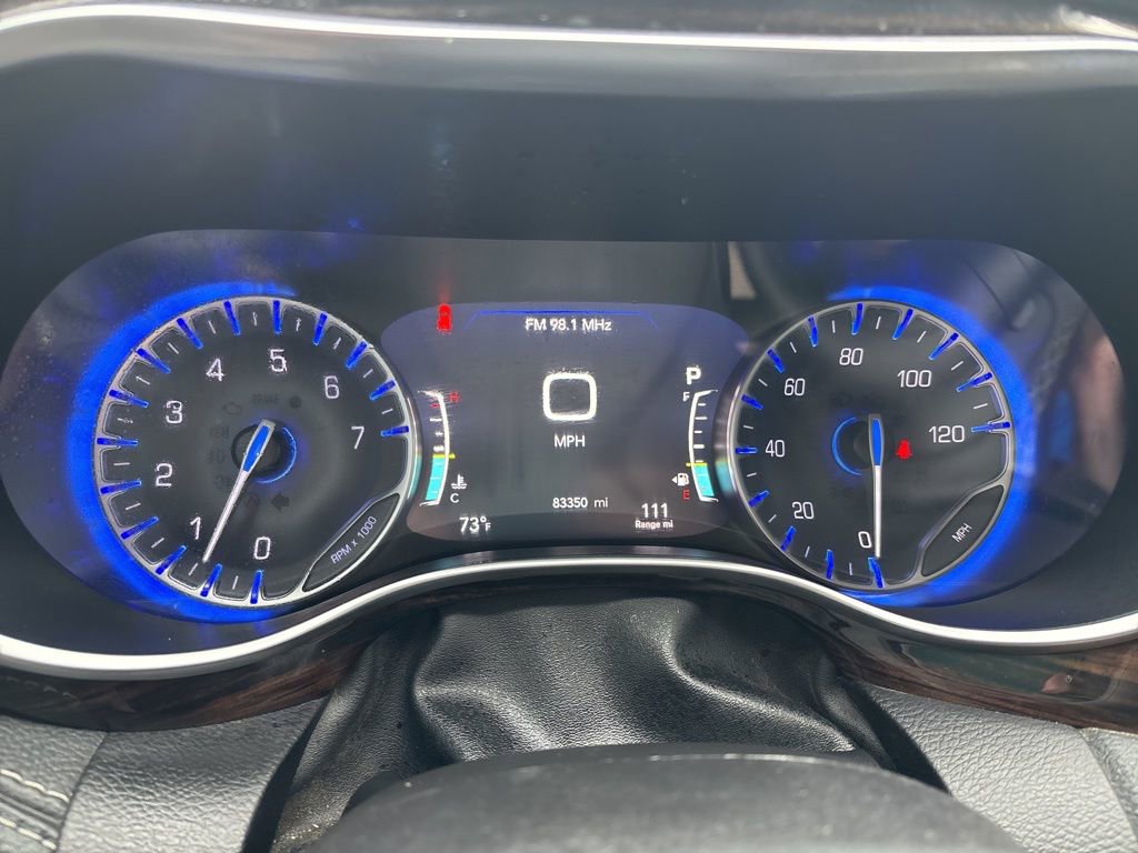 Used 2023 Chrysler Pacifica Limited image 25