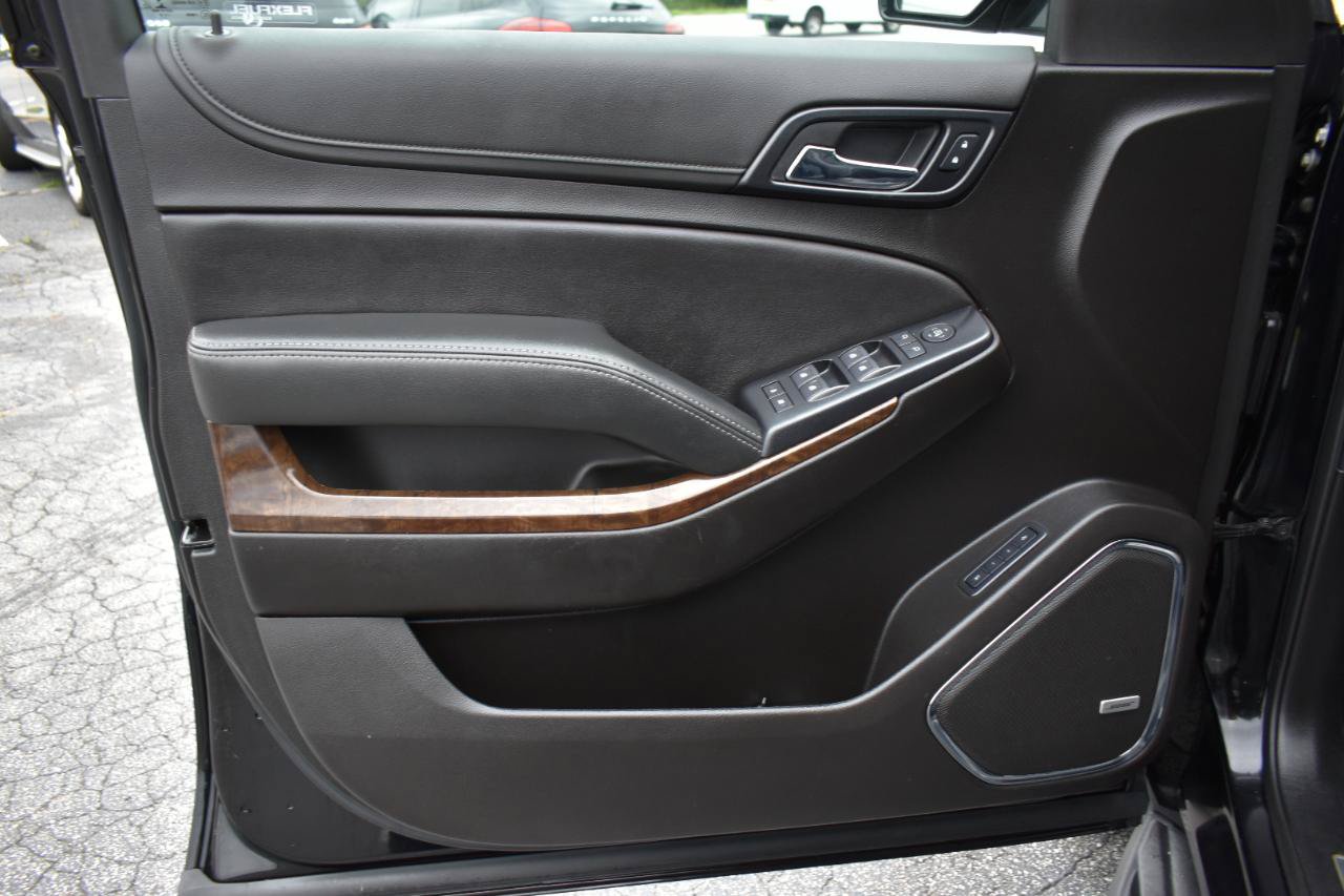 Used 2019 Chevrolet Suburban LT AWD/4WD image 37