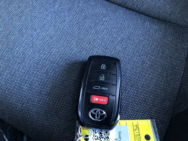 Used 2025 Toyota Camry LE image 32