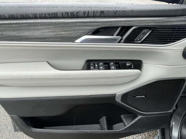 Used 2022 Jeep Wagoneer Series III w/ Rear Seat Video Group 1 image 15