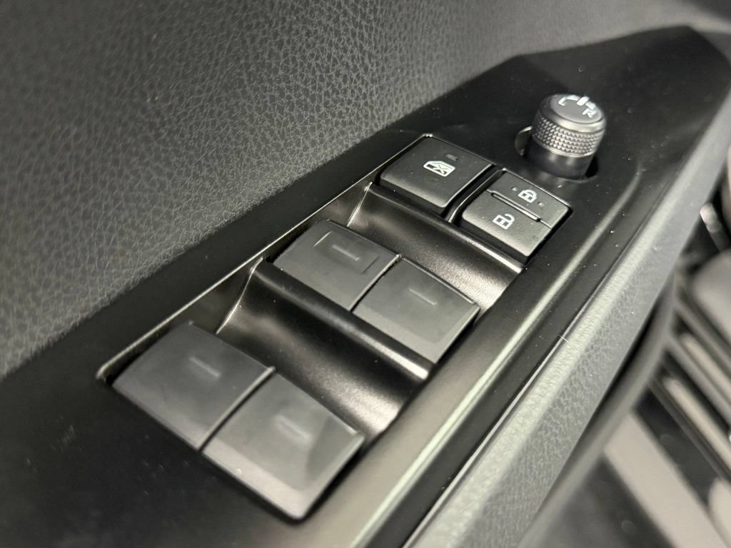 Used 2026 Toyota Camry XLE FWD image 16