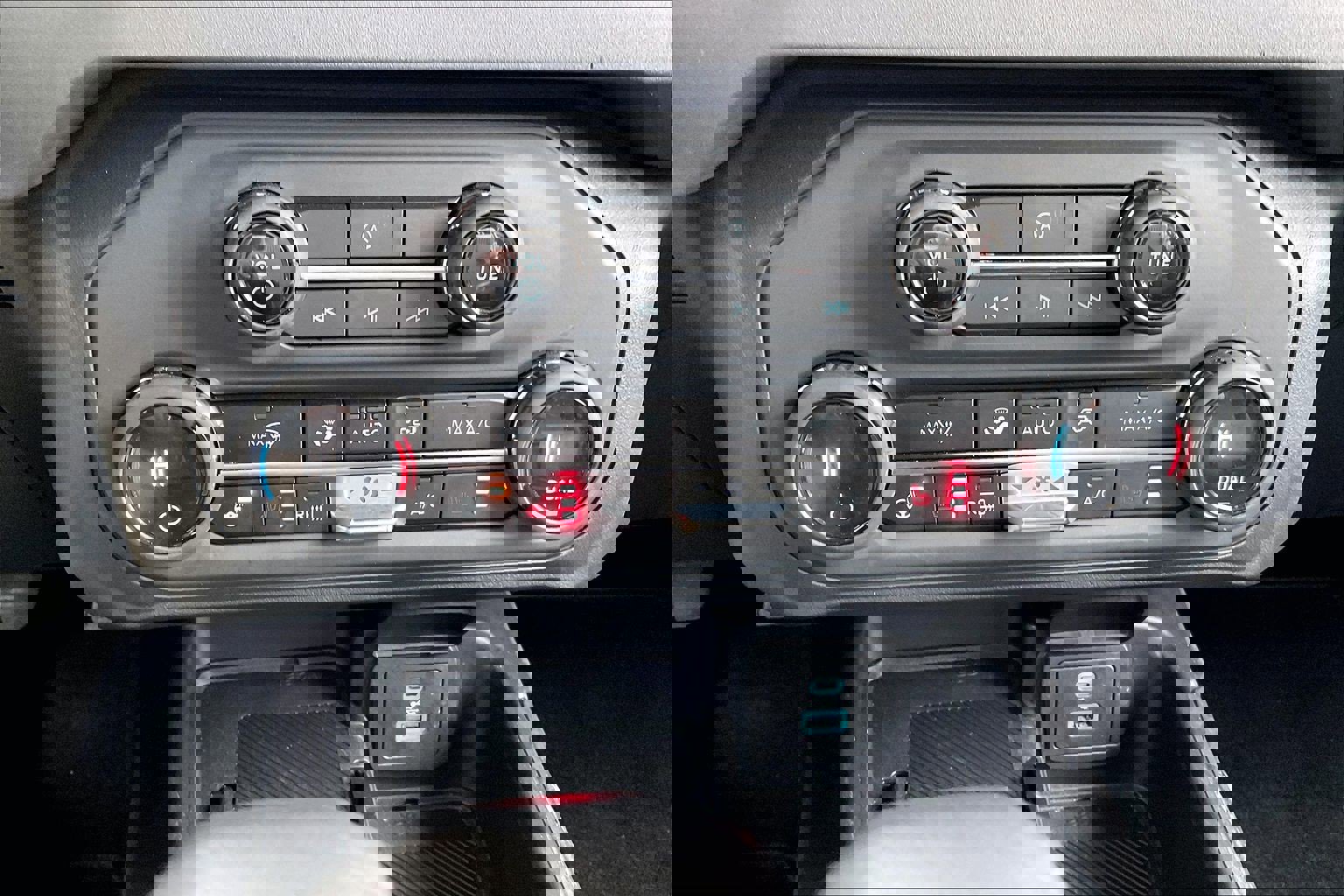 Used 2025 Ford Bronco Outer Banks image 29