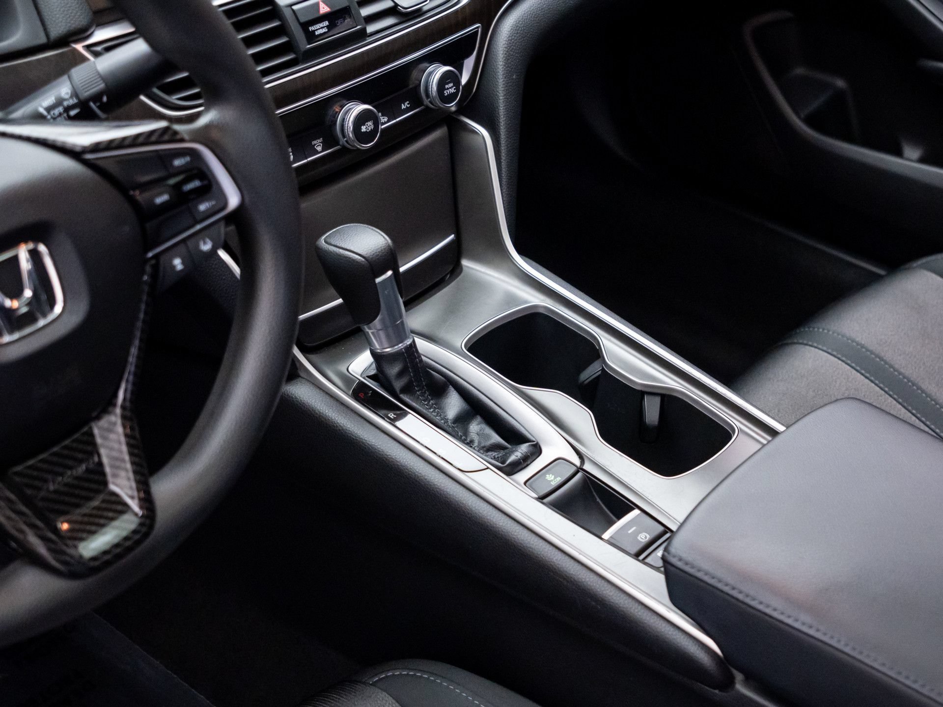 Used 2018 Honda Accord EX image 12