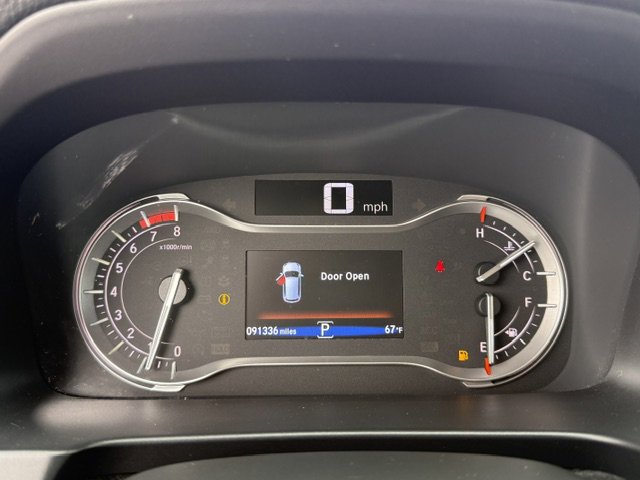 Used 2016 Honda Pilot Touring image 18