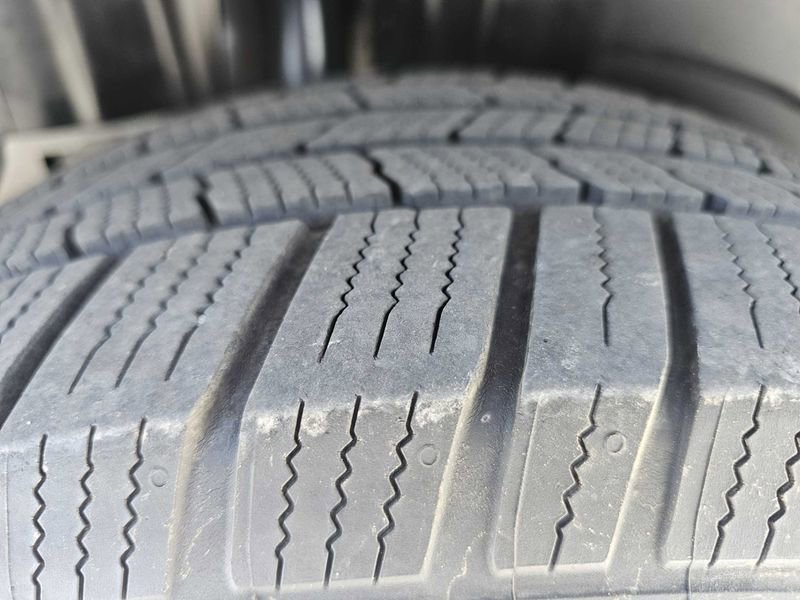 Used 2016 Ford Explorer Limited w/ Class II Trailer Tow Package image 47