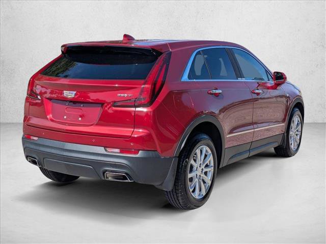Used 2020 Cadillac XT4 Luxury w/ LPO, Premium Carpet Package FWD image 5