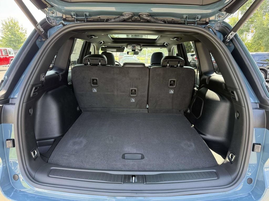 New 2027 Jeep Grand Cherokee Limited AWD/4WD image 33