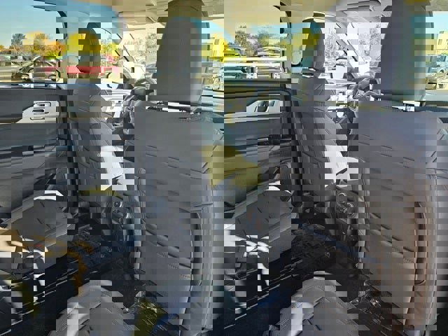 New 2026 Ford Explorer Active w/ Active Comfort Package image 19