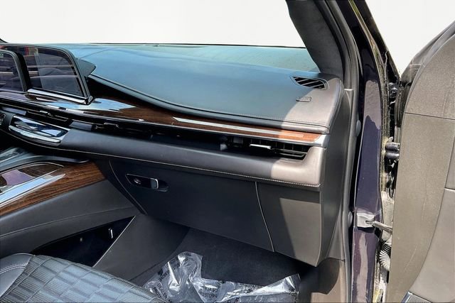 Used 2021 Cadillac Escalade Premium Luxury Platinum image 19