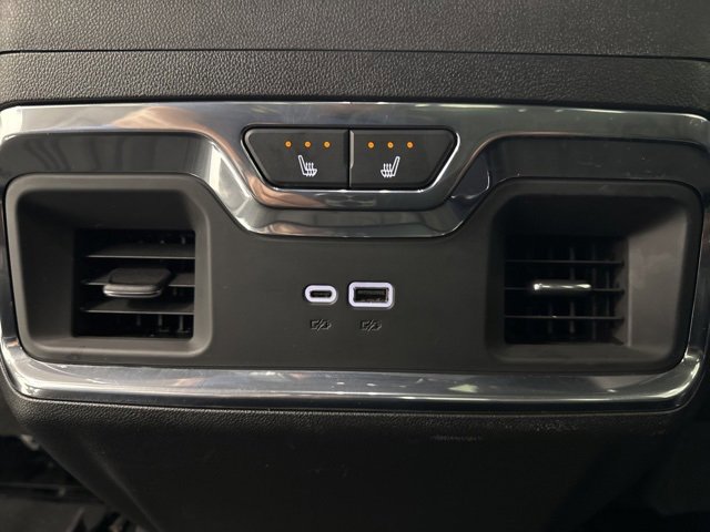 Used 2024 Chevrolet Silverado 1500 High Country image 28