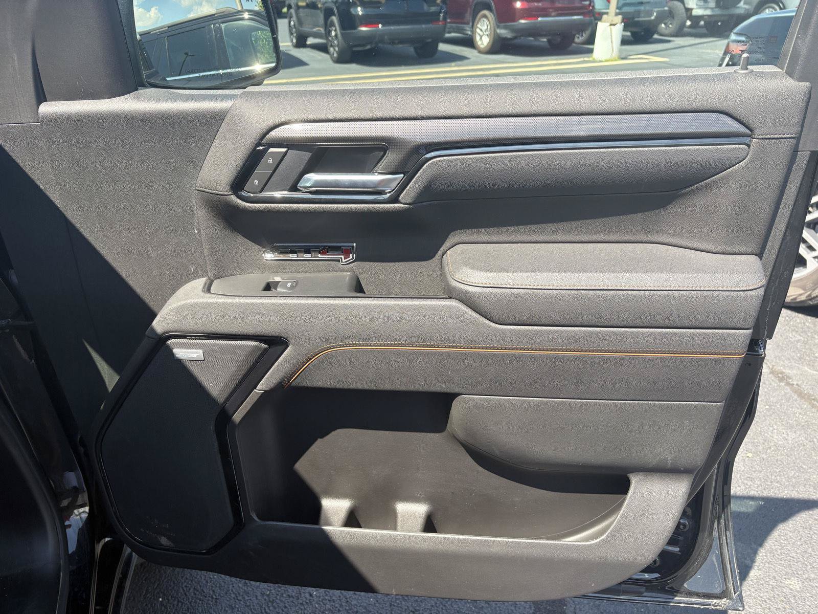 Used 2025 GMC Sierra 1500 AT4 AWD/4WD image 15