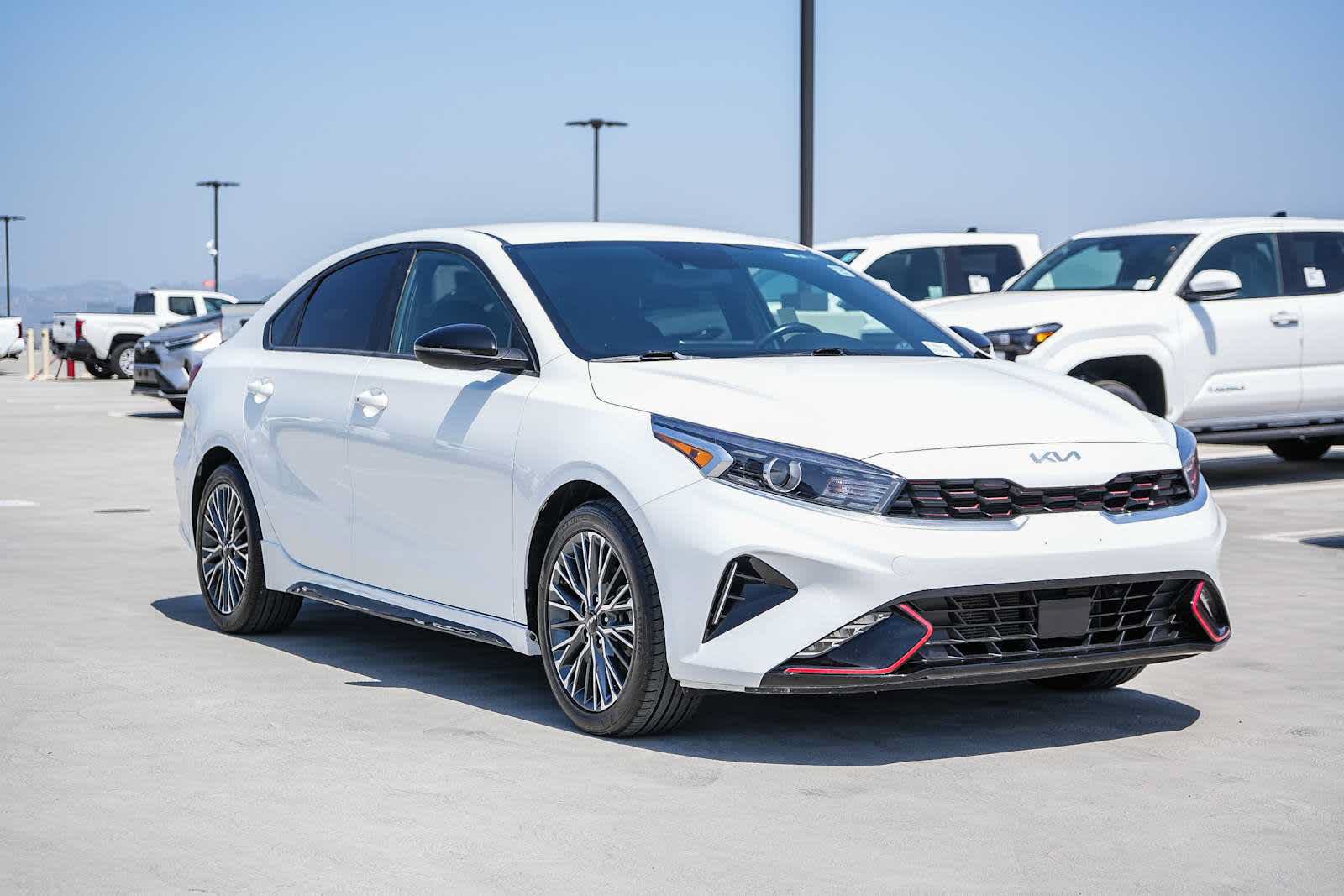 Used 2024 Kia Forte GT-Line FWD image 3