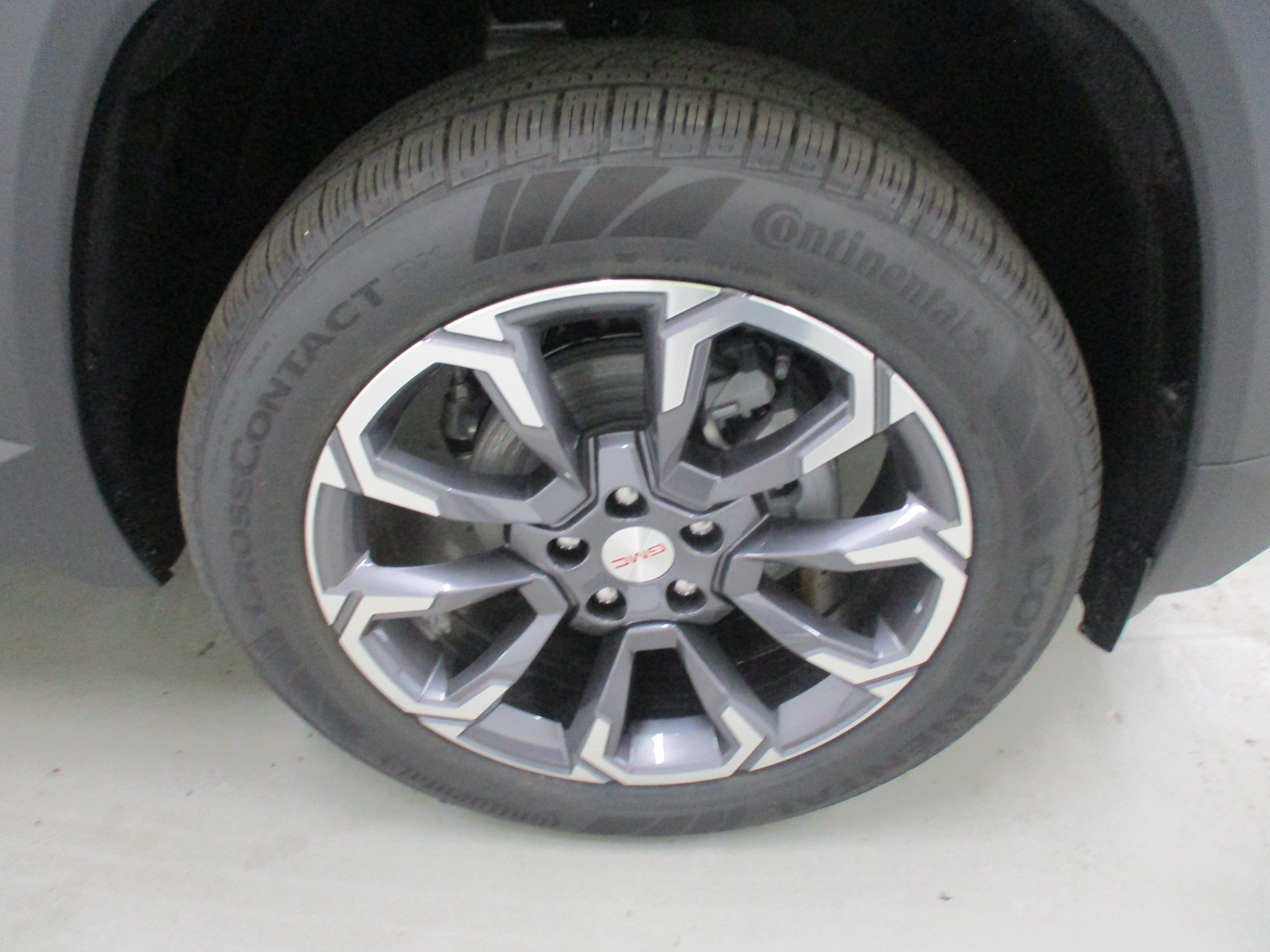 New 2026 GMC Terrain Elevation w/ Elevation Premium Package FWD image 4