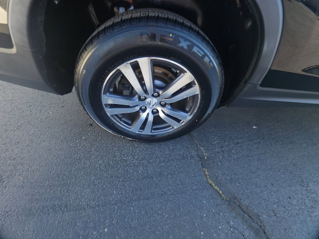 Used 2017 Honda Pilot EX image 11