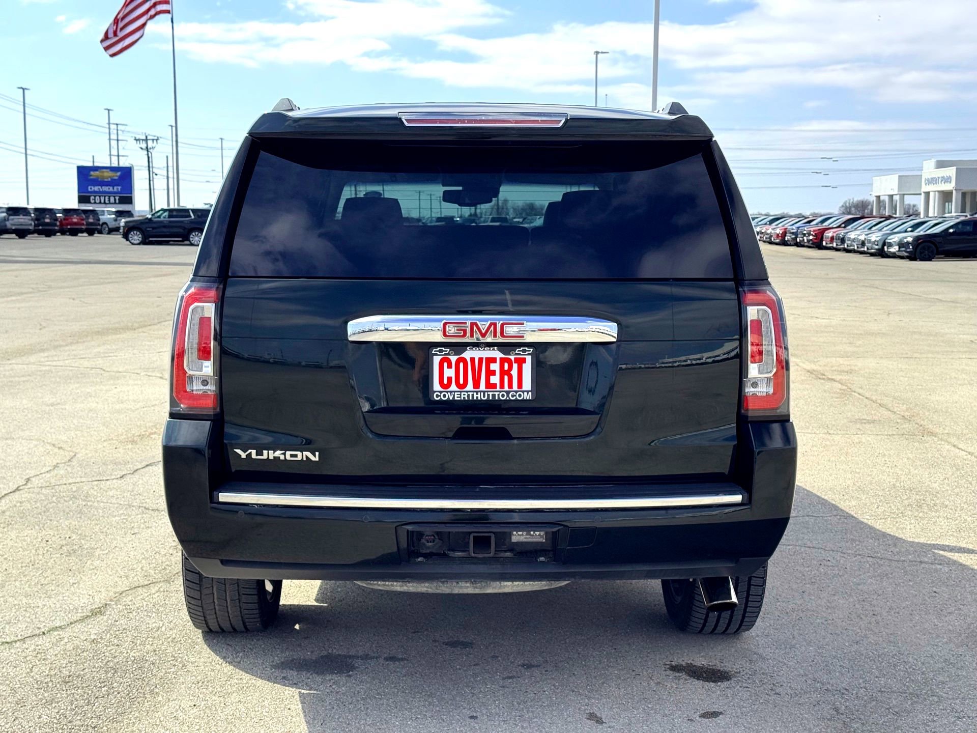 Used 2016 GMC Yukon Denali w/ Open Road Package image 8