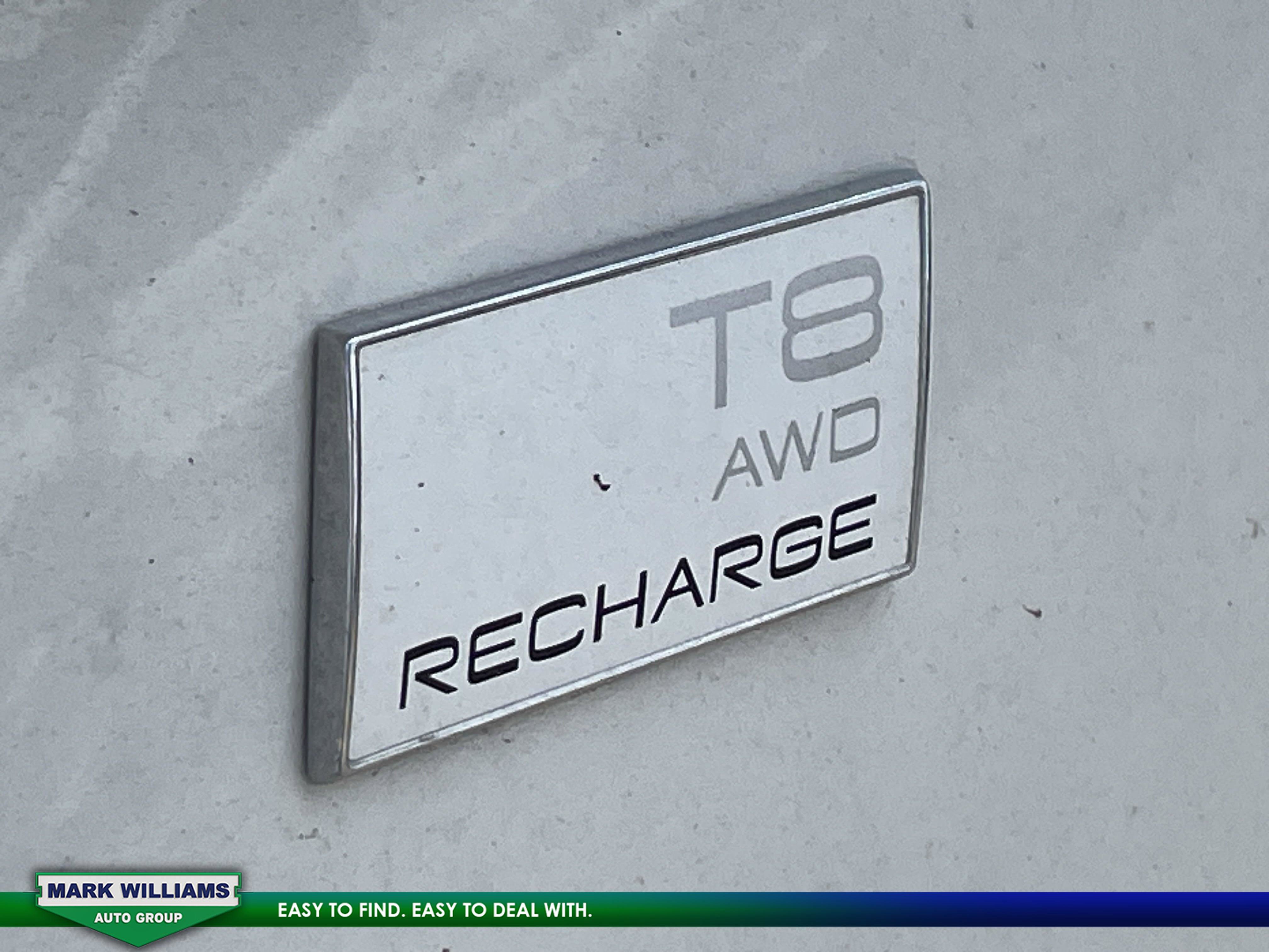 Used 2023 Volvo XC90 T8 Plus image 32