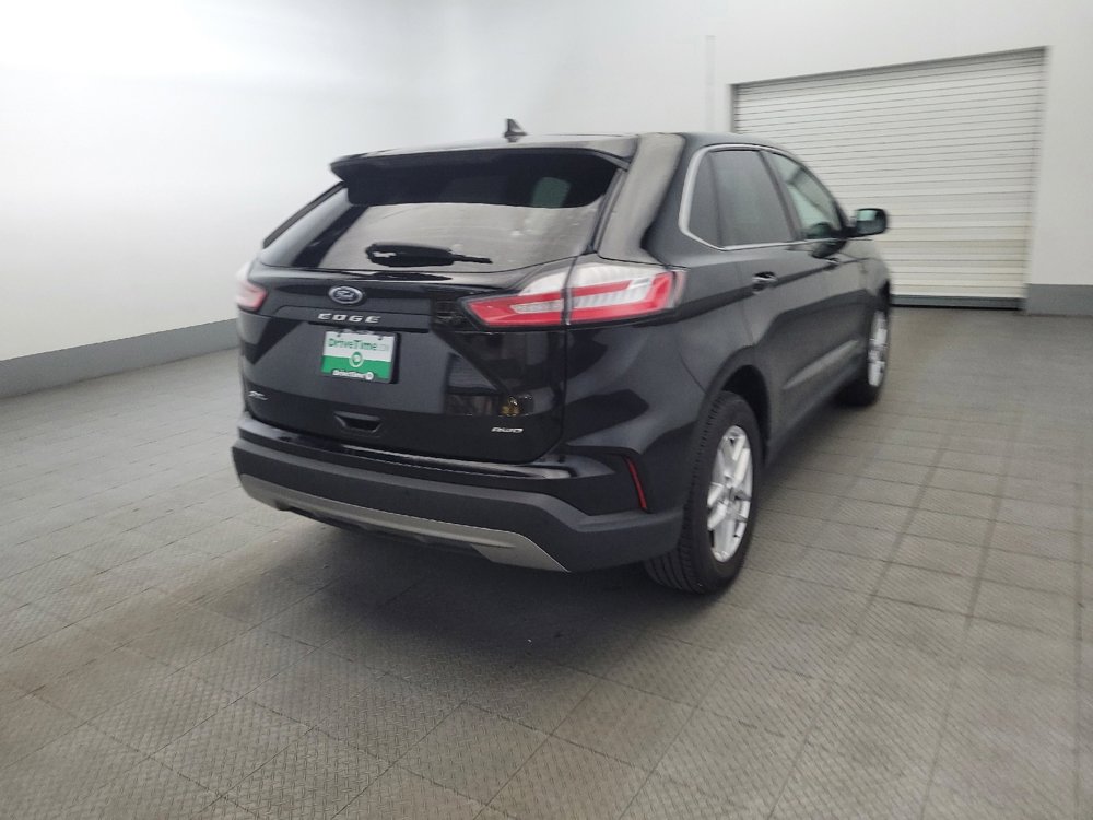 Used 2023 Ford Edge SEL image 9