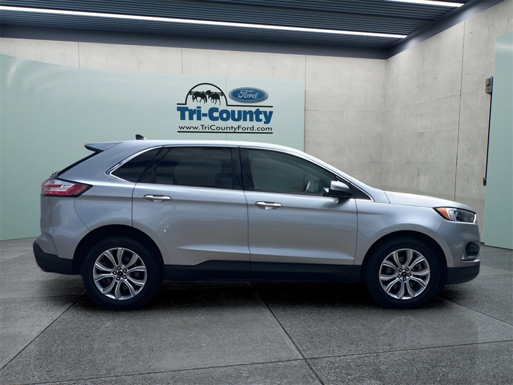 Used 2024 Ford Edge Titanium image 8
