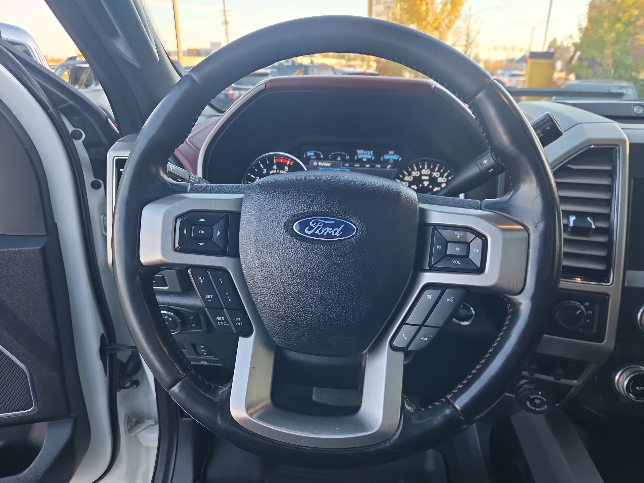 Used 2020 Ford F350 Platinum AWD/4WD image 24