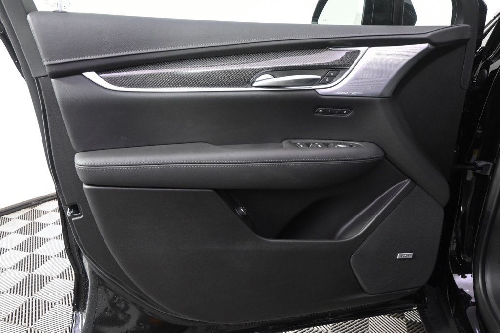 New 2026 Cadillac XT5 Sportv w/ LPO, Floor Liner Package AWD/4WD image 22