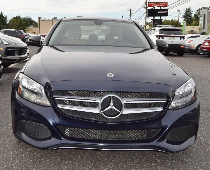 Used 2018 Mercedes-Benz C 300 Sedan w/ Premium Package image 15