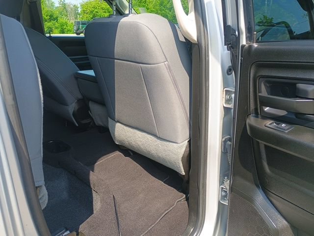Used 2019 RAM 1500 Express w/ Express Value Package AWD/4WD image 17