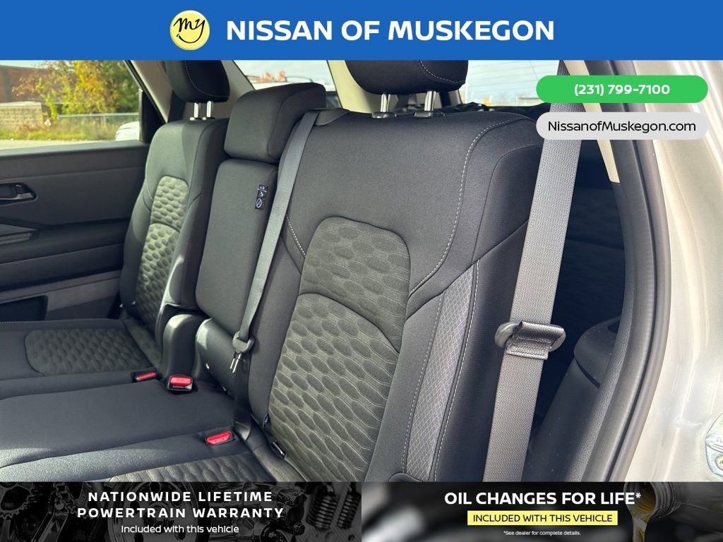 New 2025 Nissan Pathfinder SV image 24