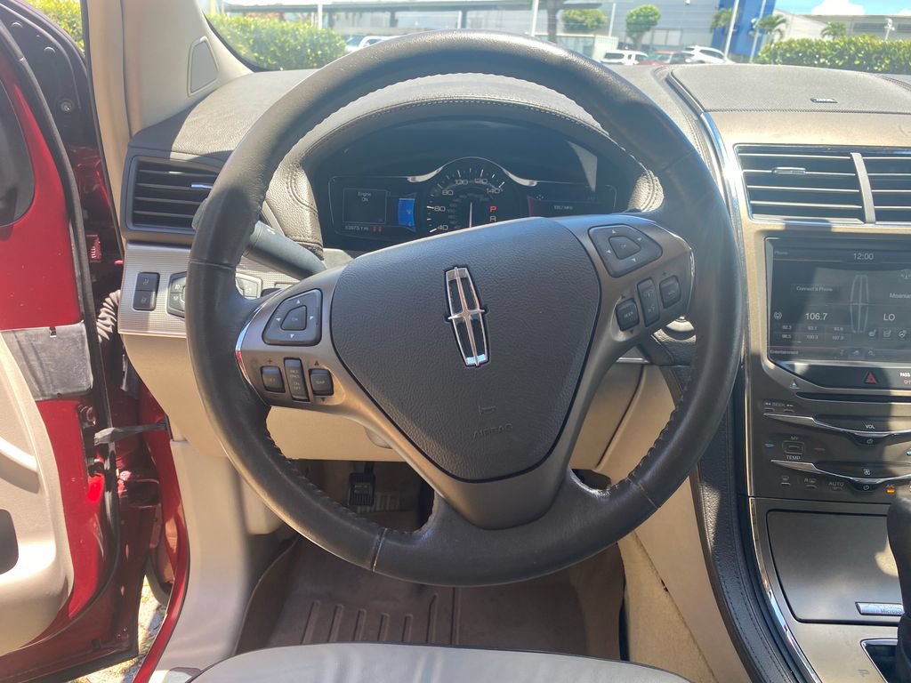 Used 2014 Lincoln MKX FWD w/ Equipment Group 102A image 32