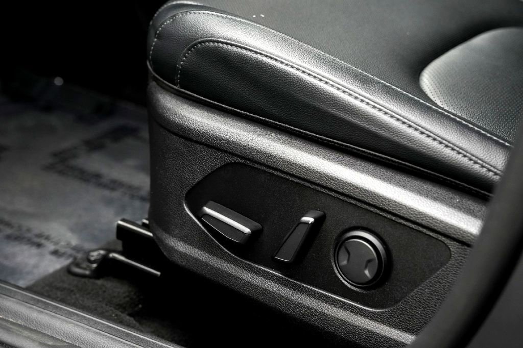 Used 2023 Kia Sportage EX image 26