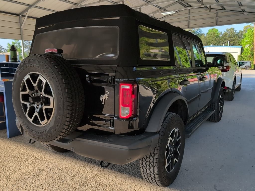 Used 2021 Ford Bronco Black Diamond video 3