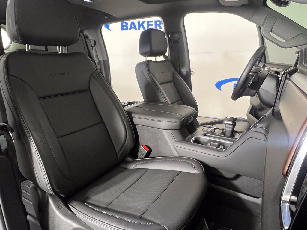 Used 2025 GMC Sierra 1500 Denali AWD/4WD image 12