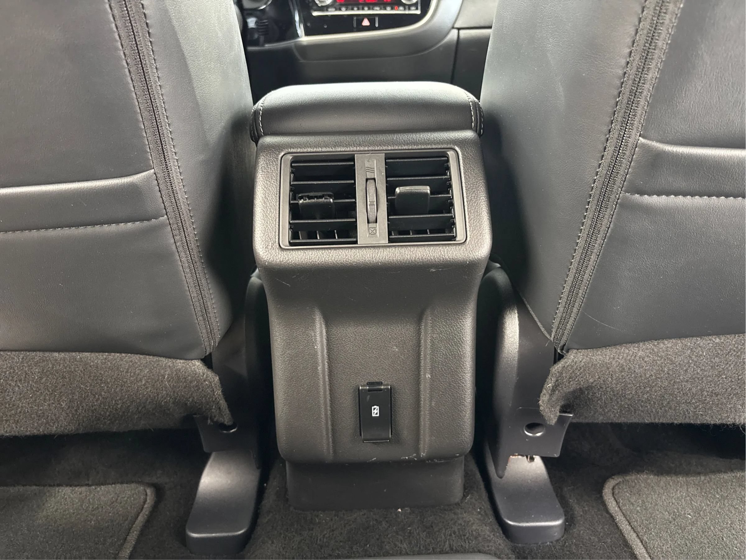 Used 2021 Mitsubishi Outlander SEL AWD/4WD image 26