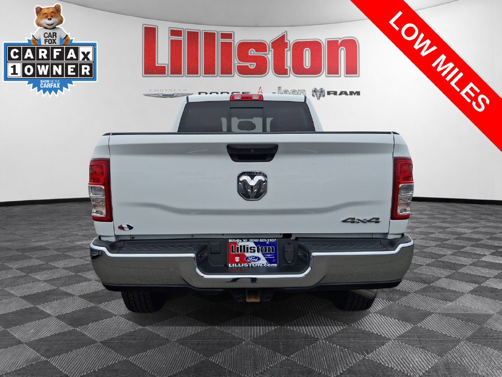 Used 2024 RAM 2500 Tradesman w/ Chrome Appearance Group AWD/4WD image 5